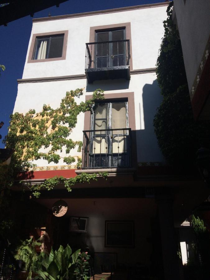 Hotel Posada Chamacuero Comonfort Exterior photo